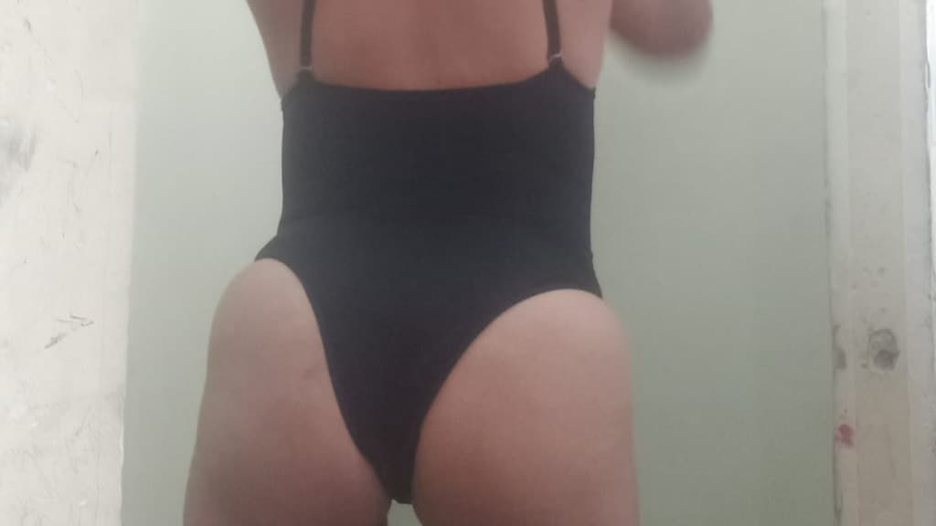 Geile-mond - Live Model