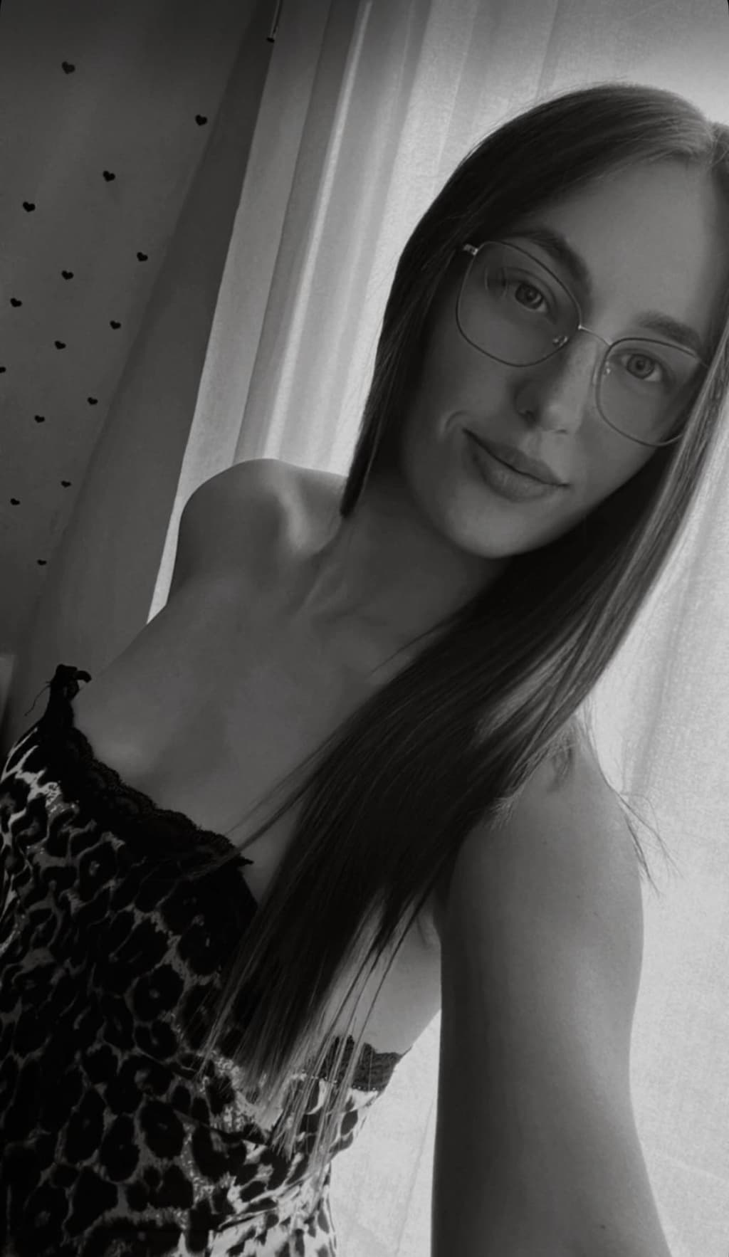 Albina - Live Model